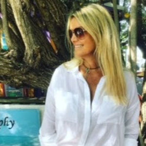 Meet your Posher, Ana